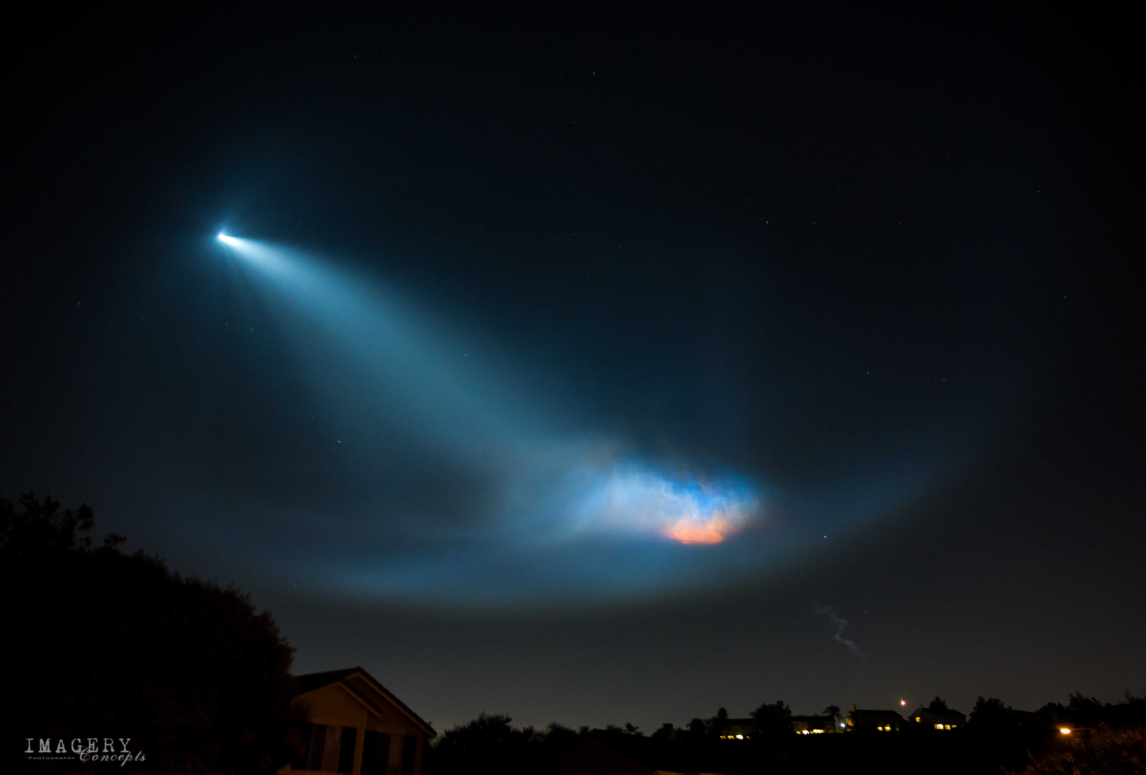 SpaceX Falcon 9 launch captures with a Nikon Z7